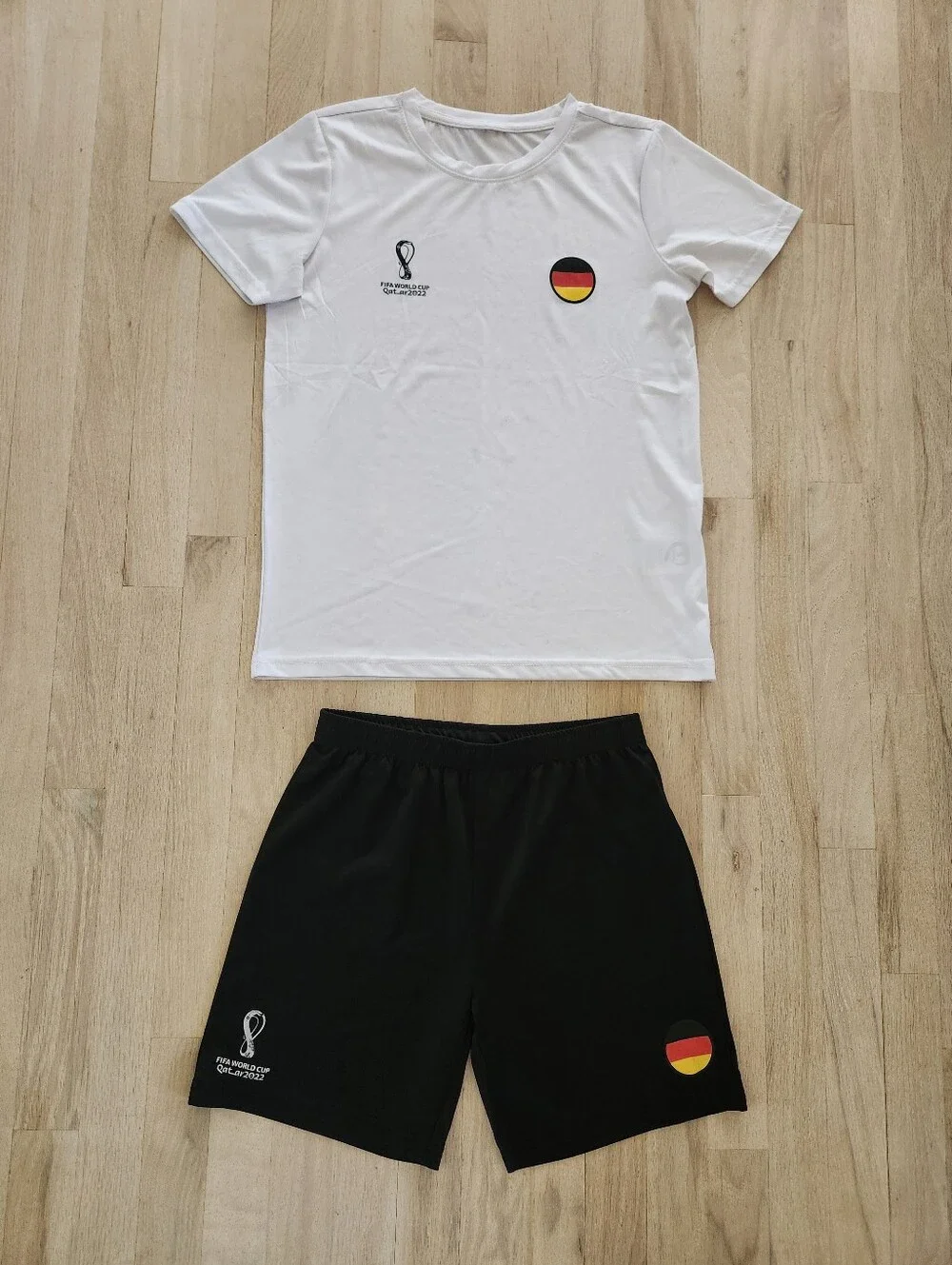 Germany FIFA World Cup Qatar 2022 Soccer Jersey & Shorts Set White Youth XL (14)